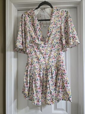 NWT Love Triangle White with Multicolor Floral Print Romper Size 10 Medium